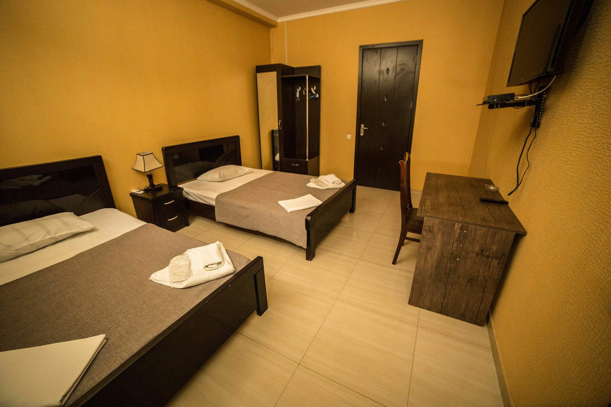 Hotel Rostus Tiflis Exterior foto